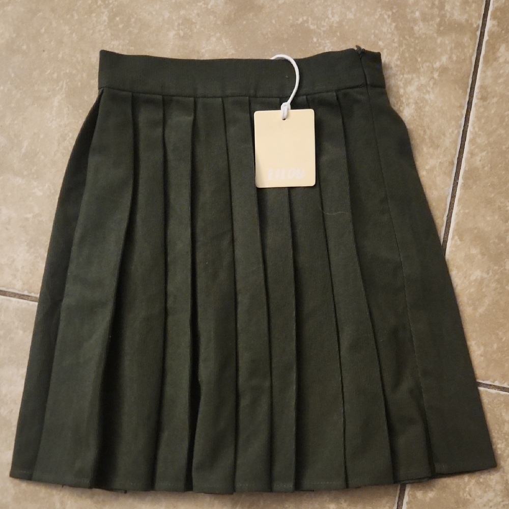Lilou Chic Dark Green Pleated Skirt for Kids